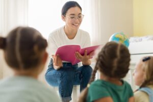 Diploma of Early childhood educator/ Diploma en Educación preescolar