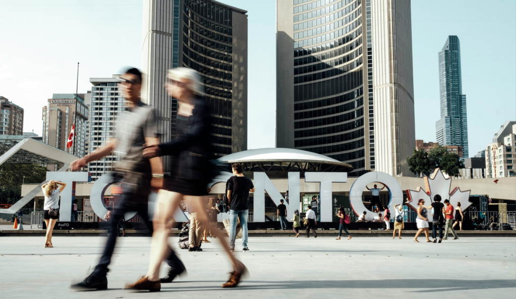 ViveCanada | Triple Ontario OINP draw emite 4,552 Notifications of Interest (Puntaje 471-480)