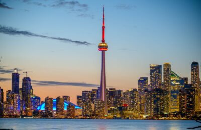 Toronto y la CN Tower al atardecer